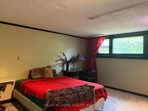 Photo 6 at 36 Forest Wood, Nortown, Toronto