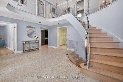 Photo 3 at 35 Lorengate Place, Islington Woods, Vaughan
