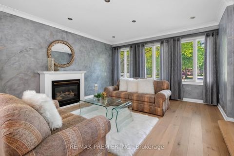 Photo 6 at 35 Lorengate Place, Islington Woods, Vaughan