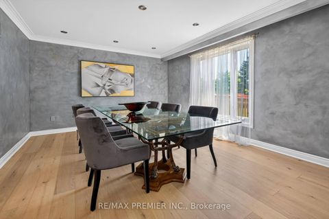 Photo 7 at 35 Lorengate Place, Islington Woods, Vaughan