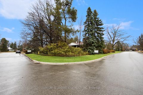 Photo 2 at 1 Bradgate Road, Don Mills, Toronto