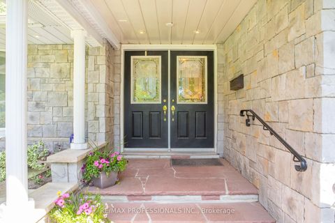 Photo 2 at 109 Princess Margaret Boulevard, Rosethorn, Toronto