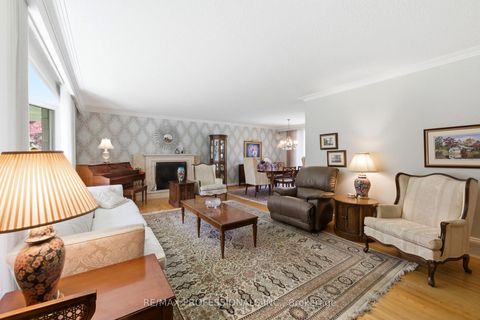 Photo 7 at 109 Princess Margaret Boulevard, Rosethorn, Toronto