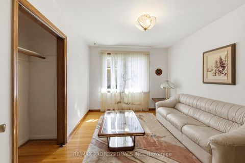 Photo 15 at 109 Princess Margaret Boulevard, Rosethorn, Toronto