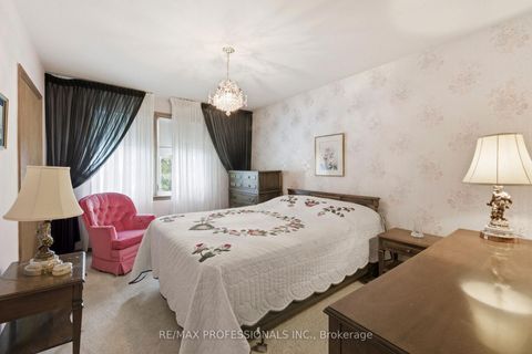 Photo 20 at 109 Princess Margaret Boulevard, Rosethorn, Toronto