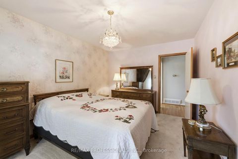 Photo 21 at 109 Princess Margaret Boulevard, Rosethorn, Toronto