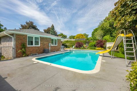 Photo 30 at 109 Princess Margaret Boulevard, Rosethorn, Toronto