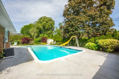 Photo 31 at 109 Princess Margaret Boulevard, Rosethorn, Toronto