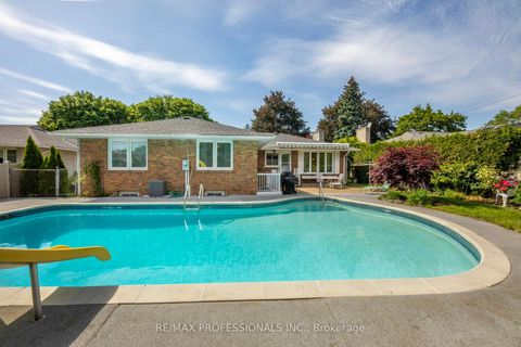 Photo 32 at 109 Princess Margaret Boulevard, Rosethorn, Toronto