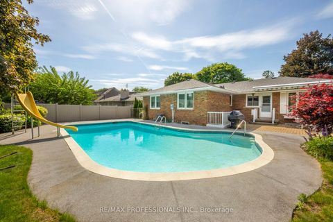 Photo 33 at 109 Princess Margaret Boulevard, Rosethorn, Toronto
