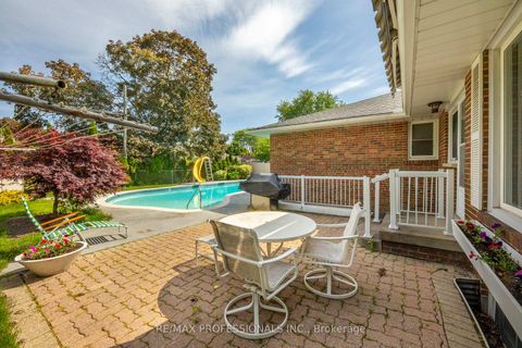 Photo 36 at 109 Princess Margaret Boulevard, Rosethorn, Toronto