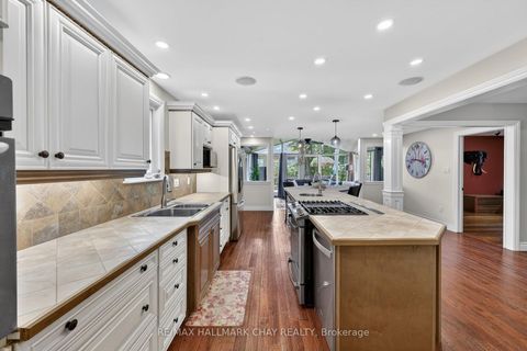 Photo 8 at 1885 Applewood Avenue, Alcona, Innisfil