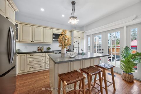 Photo 13 at 12 1/2 Melbourne Avenue, South Parkdale, Toronto