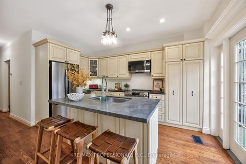 Photo 14 at 12 1/2 Melbourne Avenue, South Parkdale, Toronto