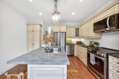 Photo 15 at 12 1/2 Melbourne Avenue, South Parkdale, Toronto
