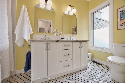Photo 21 at 12 1/2 Melbourne Avenue, South Parkdale, Toronto