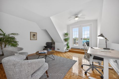 Photo 27 at 12 1/2 Melbourne Avenue, South Parkdale, Toronto