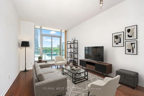 Photo 3 at 609 - 3391 Bloor Street W, City Centre West, Toronto