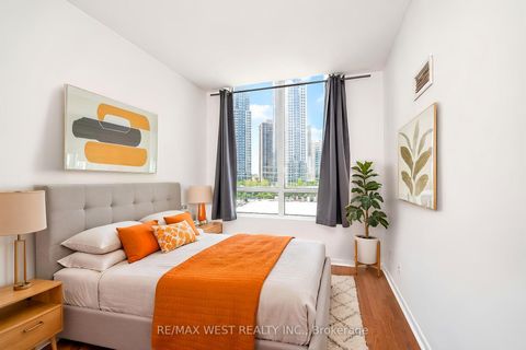 Photo 4 at 609 - 3391 Bloor Street W, City Centre West, Toronto