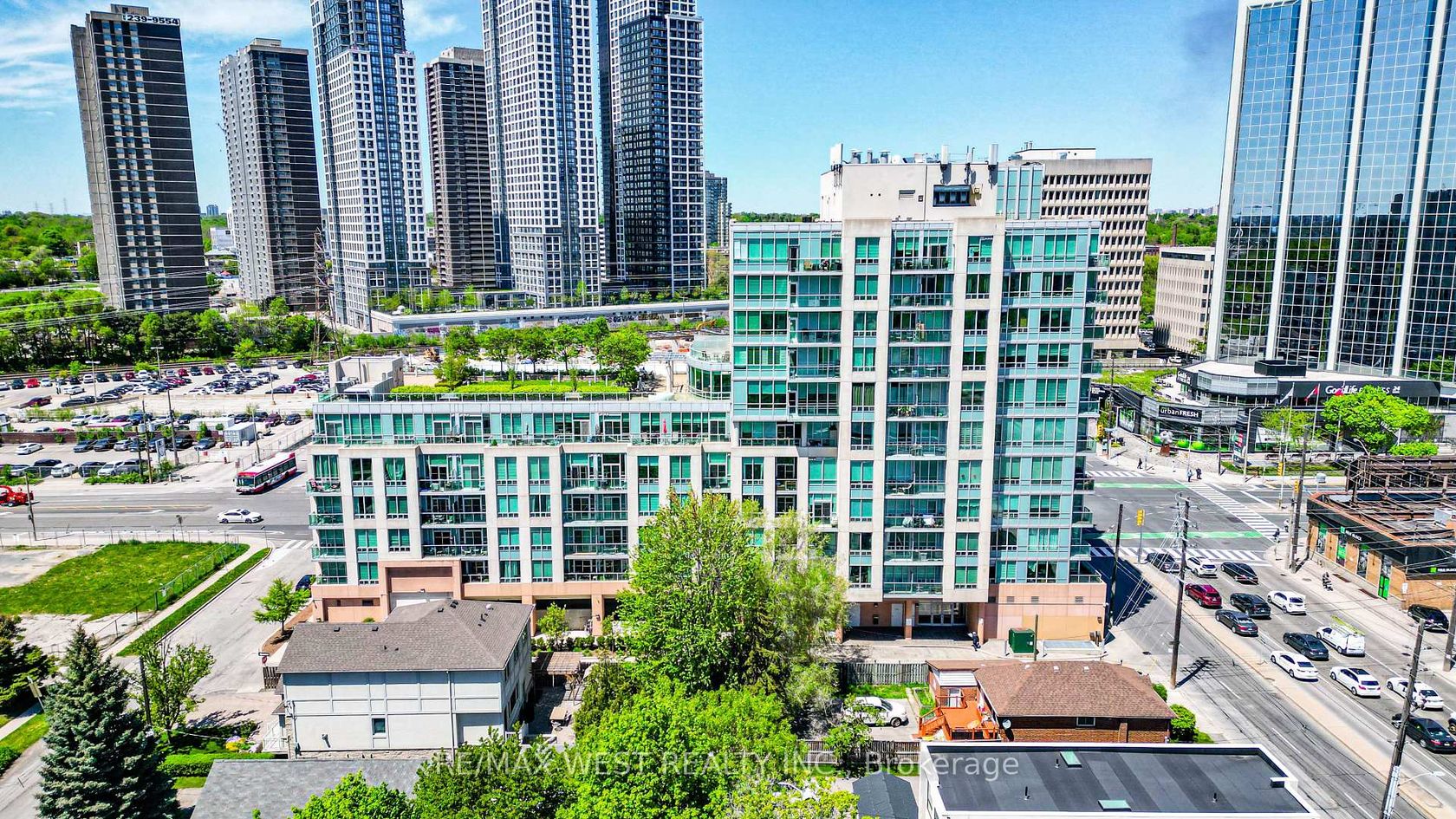 609 - 3391 Bloor Street W, City Centre West, Toronto photo number 2