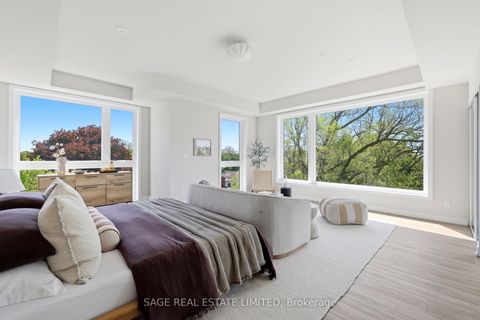 Photo 13 at 21 - 35 Birchcliff Avenue, Cliffside, Toronto