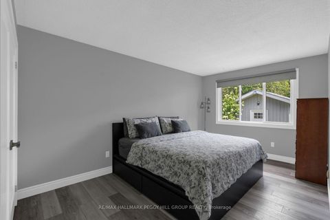 Photo 10 at 49 Noam Drive, Sunnidale, Barrie