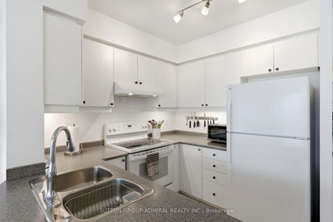 Photo 8 at 1403 - 5500 Yonge Street, Willowdale West, Toronto
