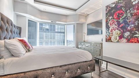Photo 10 at 3113 and 3115 - 155 Yorkville Avenue, Annex, Toronto