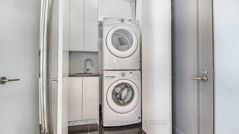 Photo 13 at 3113 and 3115 - 155 Yorkville Avenue, Annex, Toronto