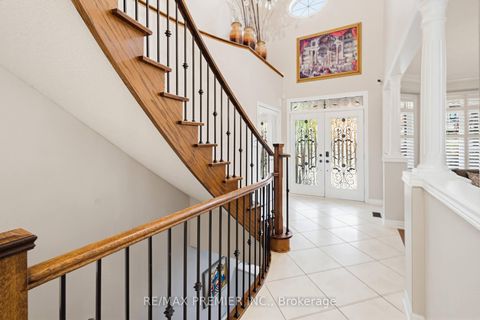 Photo 4 at 12 Acqua Drive, Vellore Village, Vaughan