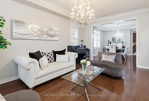 Photo 6 at 12 Acqua Drive, Vellore Village, Vaughan