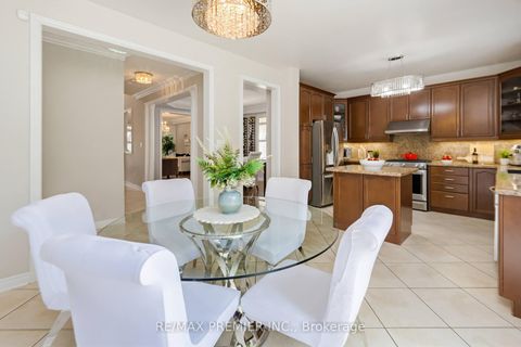 Photo 12 at 12 Acqua Drive, Vellore Village, Vaughan