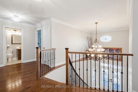 Photo 22 at 12 Acqua Drive, Vellore Village, Vaughan