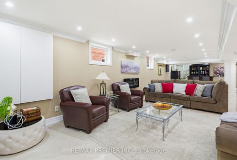 Photo 34 at 12 Acqua Drive, Vellore Village, Vaughan