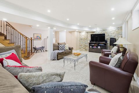 Photo 35 at 12 Acqua Drive, Vellore Village, Vaughan