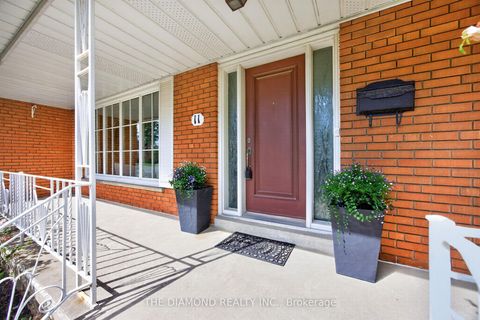 Photo 3 at 11 Swordbill Drive, Humber Valley, Toronto