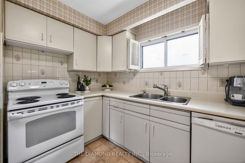Photo 6 at 11 Swordbill Drive, Humber Valley, Toronto