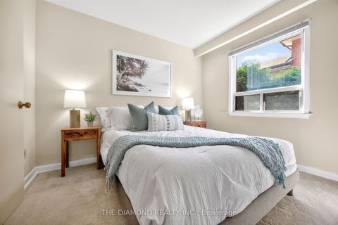 Photo 12 at 11 Swordbill Drive, Humber Valley, Toronto