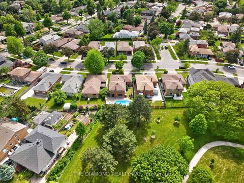 Photo 27 at 11 Swordbill Drive, Humber Valley, Toronto