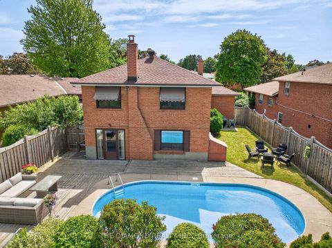 Photo 31 at 11 Swordbill Drive, Humber Valley, Toronto