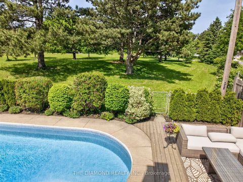 Photo 32 at 11 Swordbill Drive, Humber Valley, Toronto