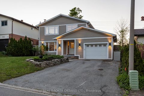 Photo 1 at 54 Farmingdale Crescent, Cundles East, Barrie