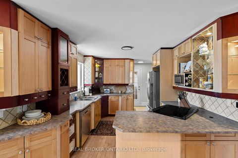 Photo 12 at 54 Farmingdale Crescent, Cundles East, Barrie