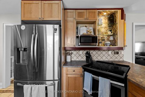 Photo 17 at 54 Farmingdale Crescent, Cundles East, Barrie