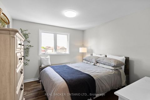 Photo 21 at 54 Farmingdale Crescent, Cundles East, Barrie