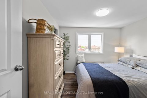Photo 22 at 54 Farmingdale Crescent, Cundles East, Barrie