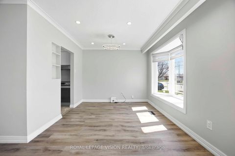 Photo 7 at 126 MILFORD HAVEN Drive, Morningside, Toronto