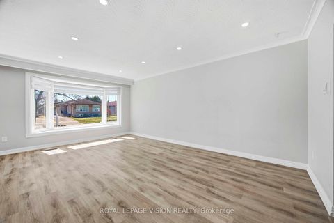 Photo 12 at 126 MILFORD HAVEN Drive, Morningside, Toronto
