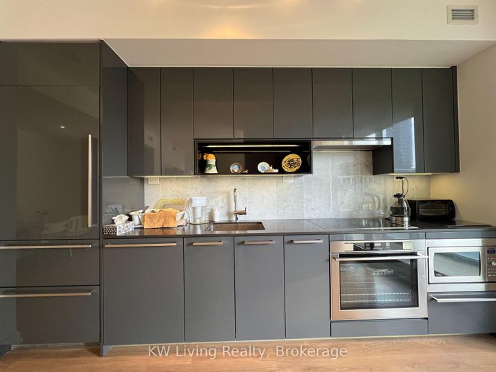Photo 28 at 206 - 117 Mcmahon Drive, Bayview Village, Toronto