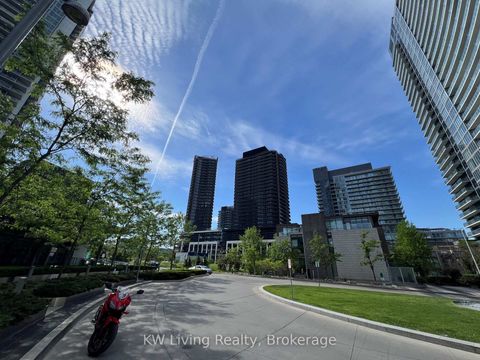 Photo 1 at 206 - 117 Mcmahon Drive, Bayview Village, Toronto